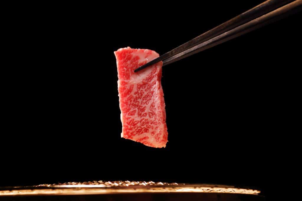 和牛の部位を知るともっとおいしい|カルビ・ロース・ハラミの違い 和牛焼肉 大五の焼肉